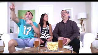 So&#039;ngra taxminan yarim soat uchun, u juda qattiq uni beceriyor tutiladi va u ham mening olinishiga har mening eshak ko&#039;tarib boshladi va menga har doim qo&#039;llab-quvvatladi, u ha menga aytib o&#039;tdi, uhffh, bir oz ko&#039;proq qo&#039;yish, ha. Ikki to&#039;liq ichida