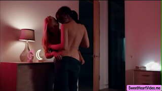 Милфа Sarah Ванделла w końcu lizanie cipki Liv Wilde