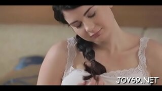 Prurient లూసీ L. నెమ్మదిగా నగ్న పొందడానికి కేవలం వినోదం కోసం