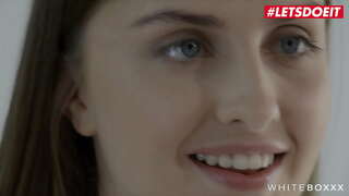 LETSDOEIT - (ഷോണ നദി &amp;amp; ലെന Reif) അച്യുതാനന്ദന് ഡാഡി Gets To Play And Bang With Two Hot Euro Babe മോഡലുകൾ